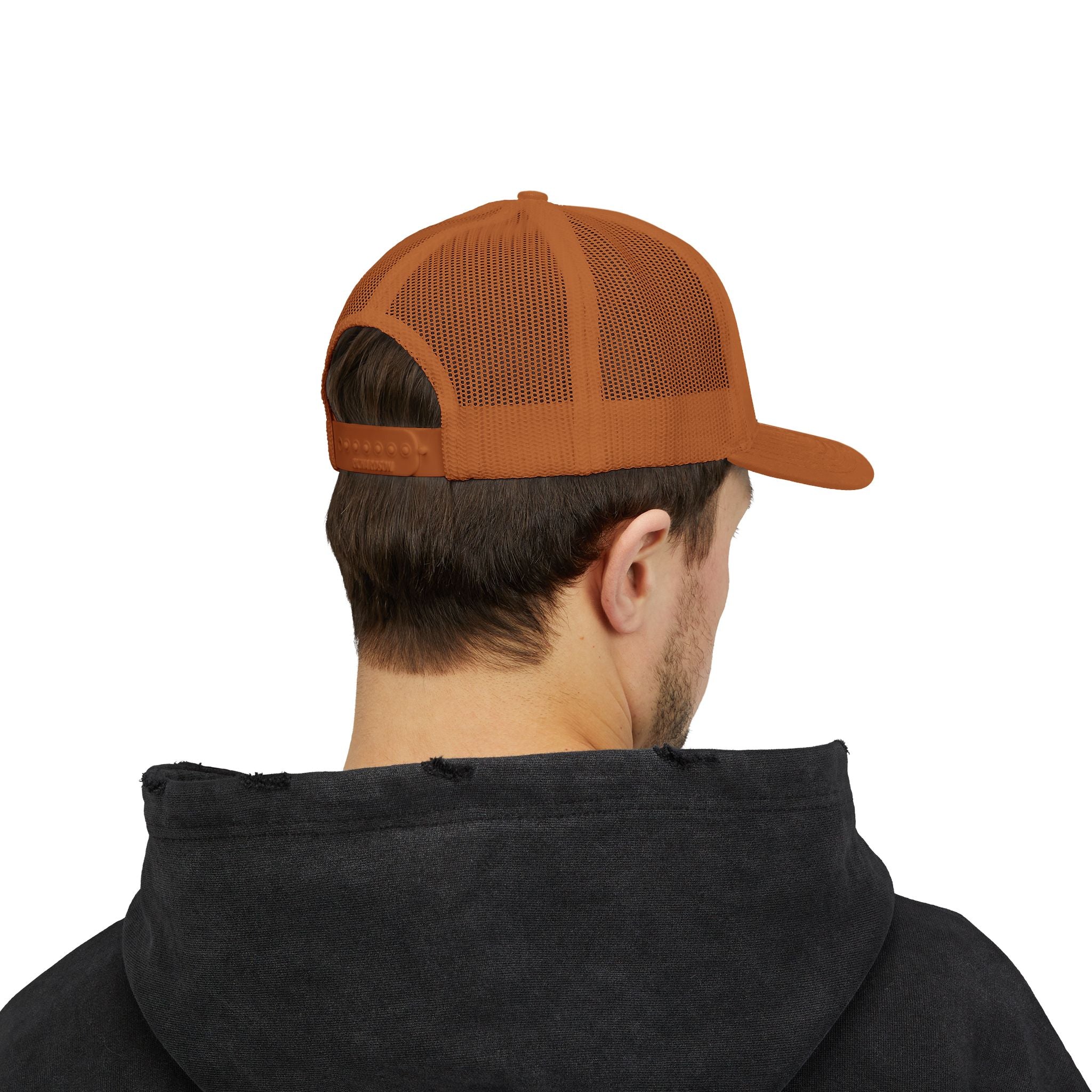 NOIRÉL Trucker Cap – Red Script