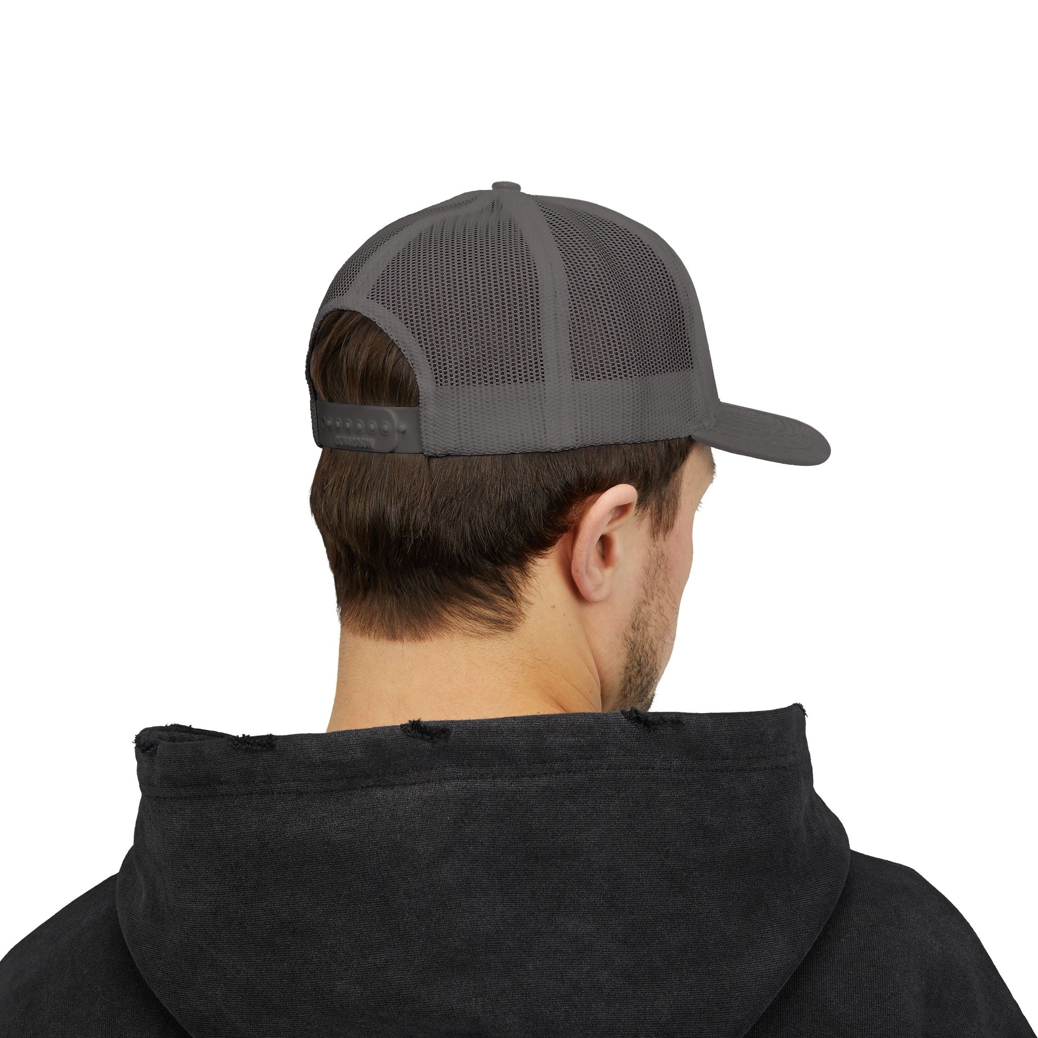 NOIRÉL Trucker Cap – Red Script