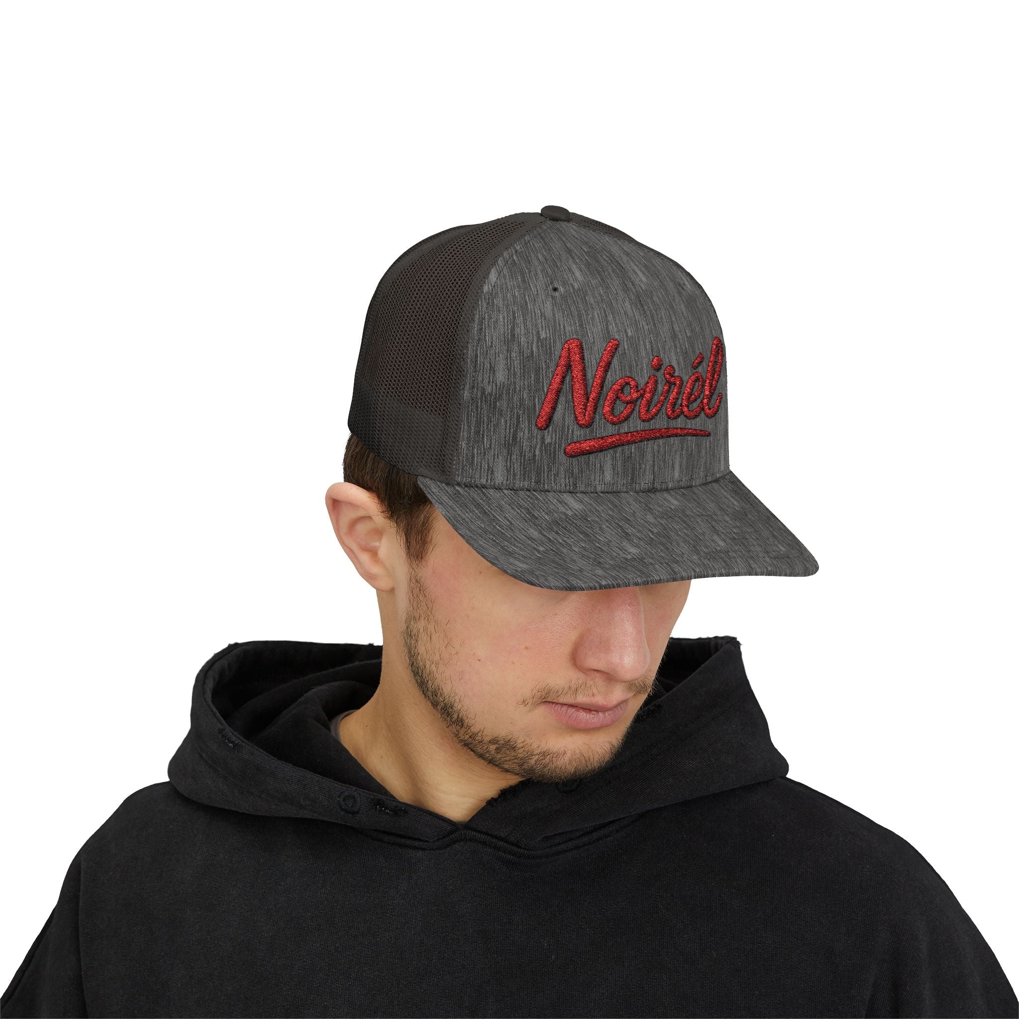 NOIRÉL Trucker Cap – Red Script