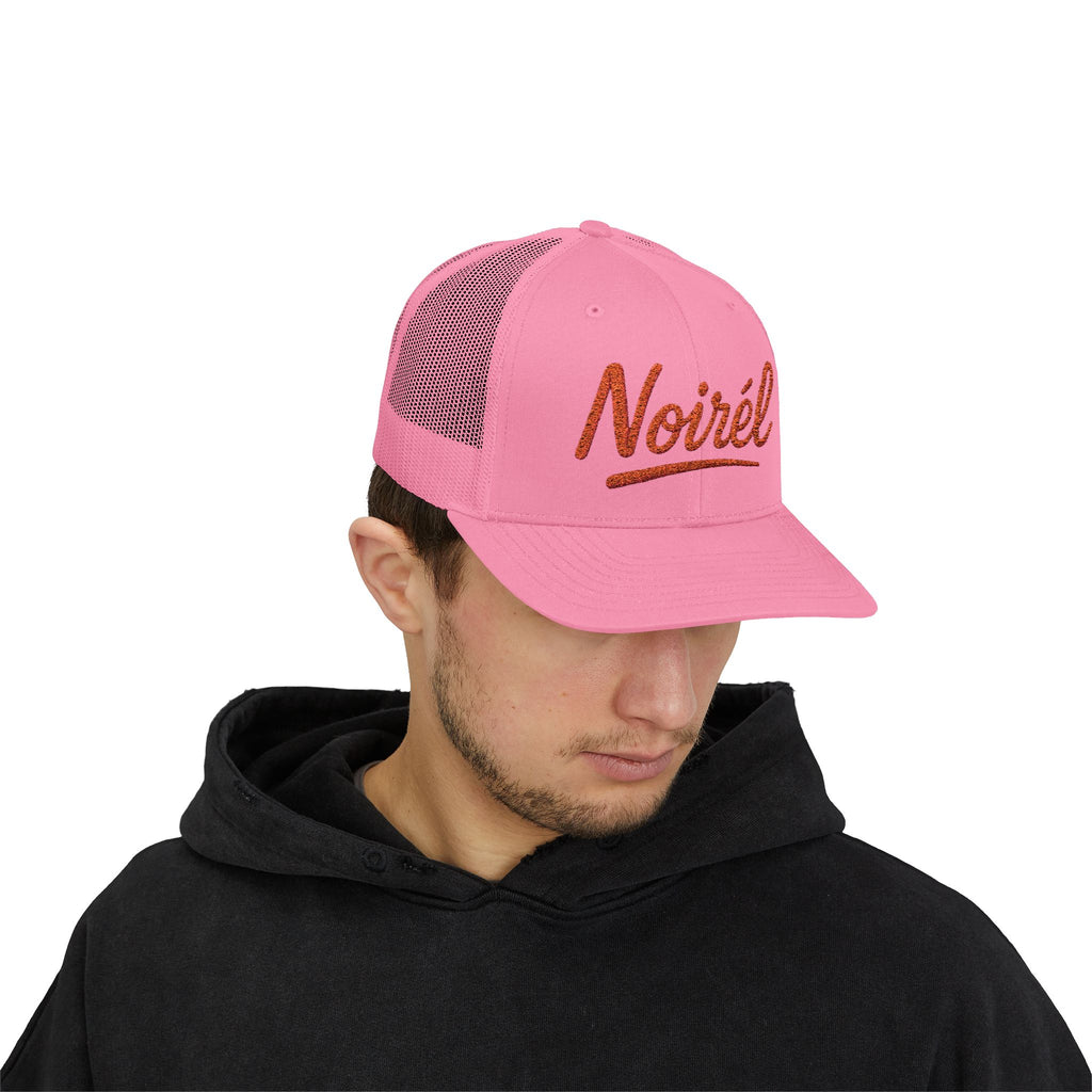 Noirél Glitter Script Trucker Cap