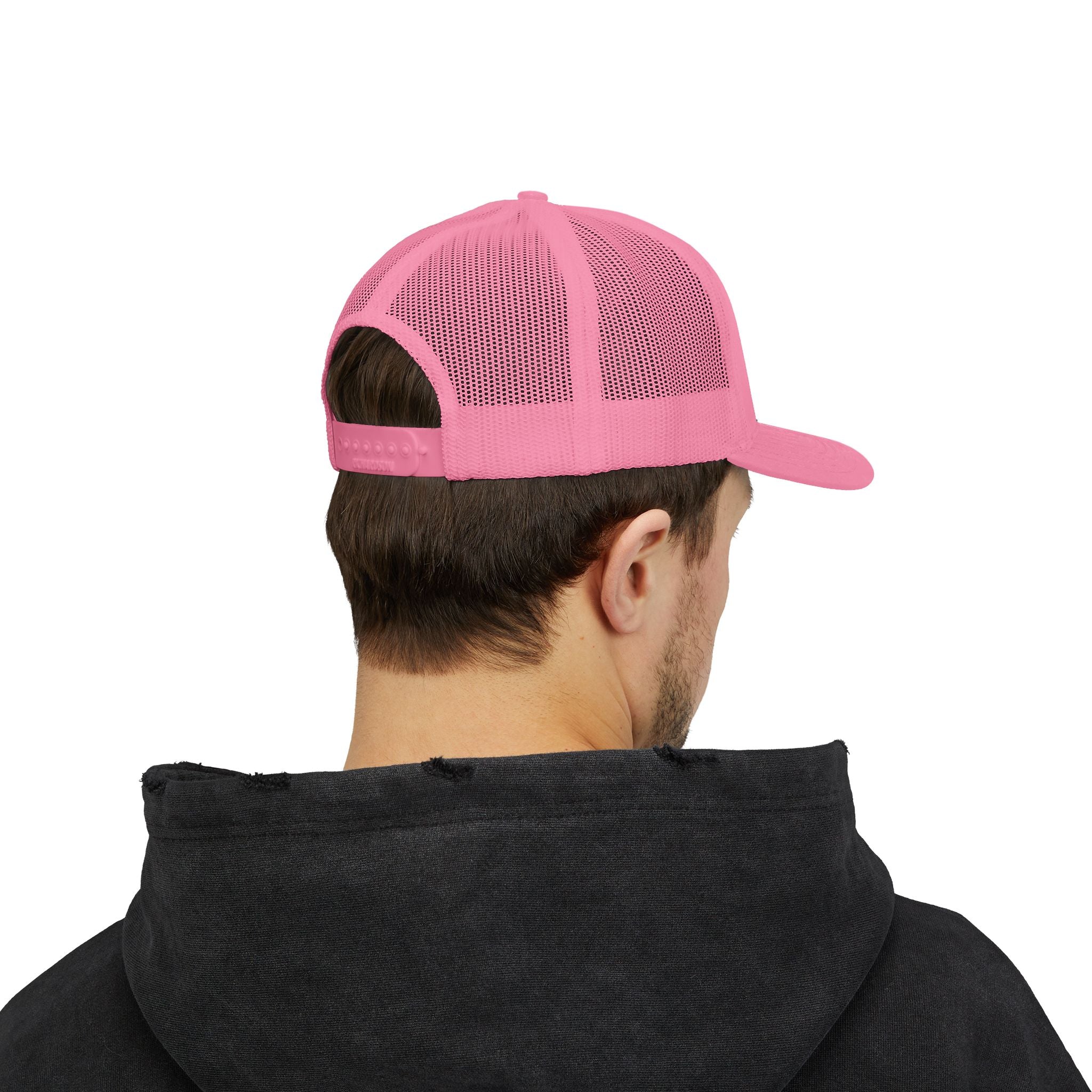 NOIRÉL Trucker Cap – Red Script
