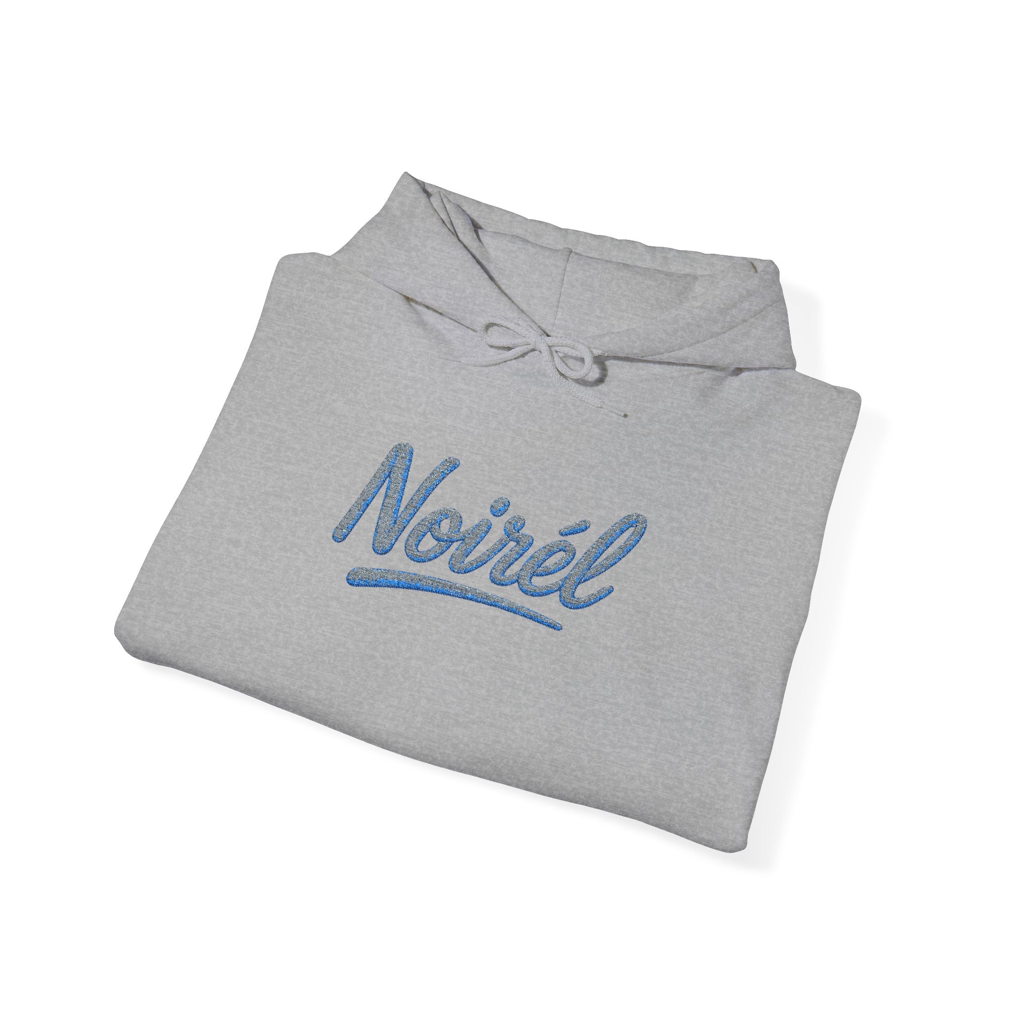 NOIRÉL Script Hoodie – Hellblau gesticktes Logo