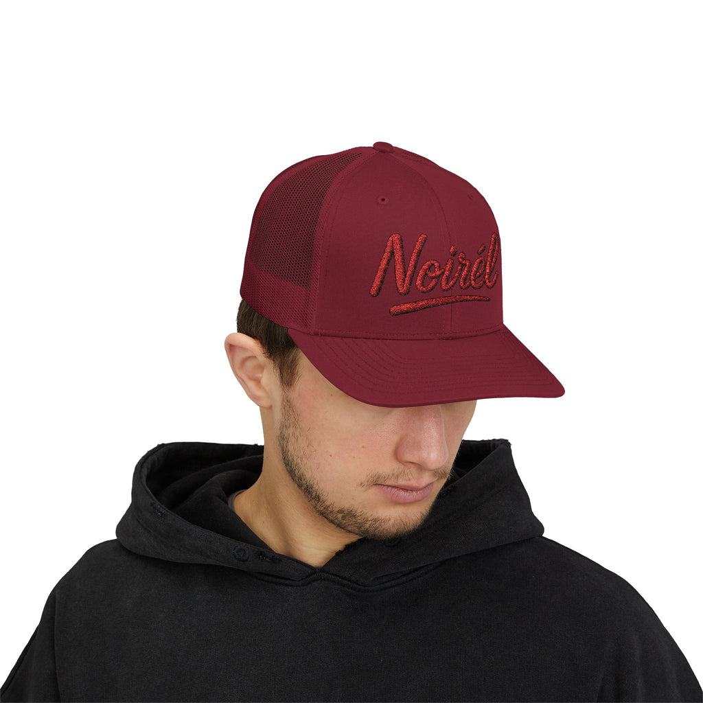 NOIRÉL Trucker Cap – Red Script