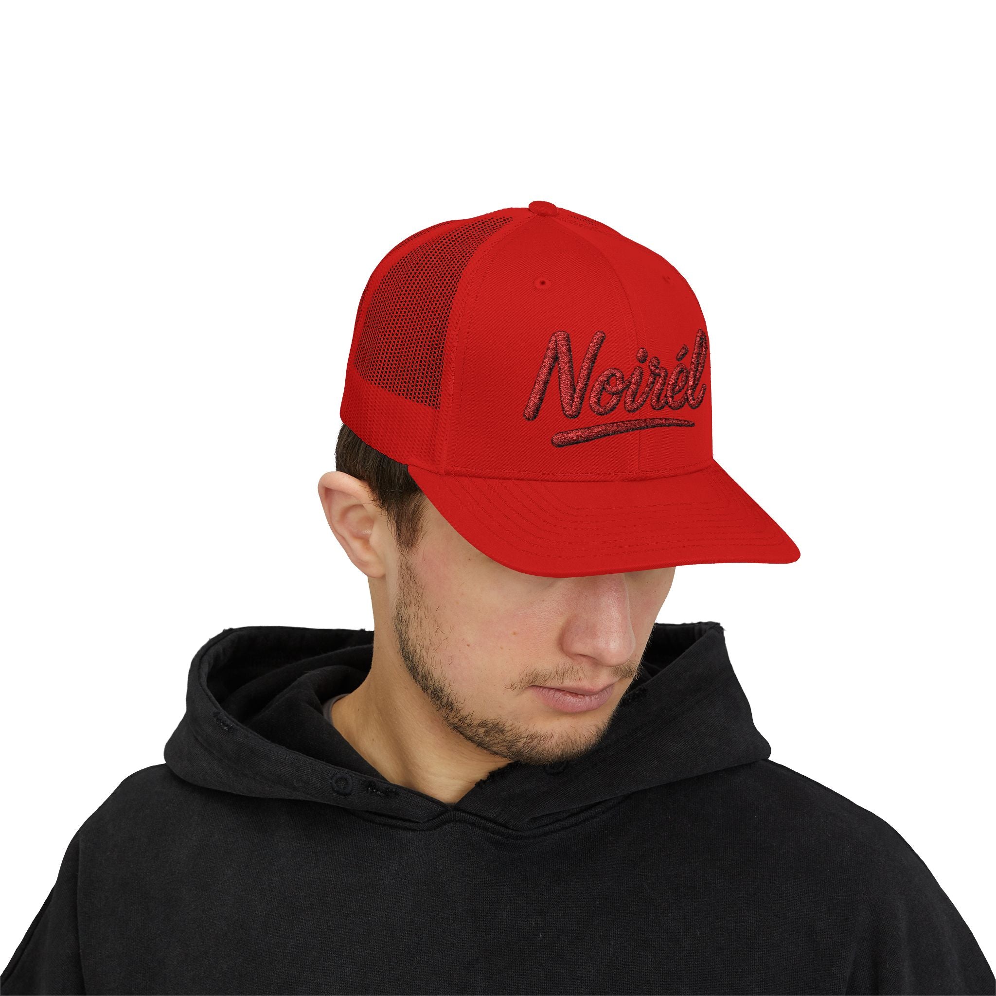 NOIRÉL Trucker Cap – Red Script