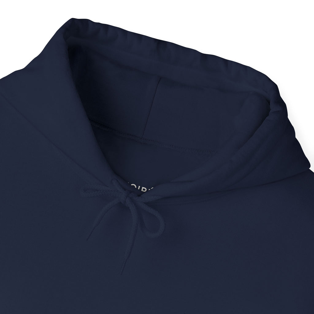 NOIRÉL Script Hoodie – Weiß gesticktes Logo