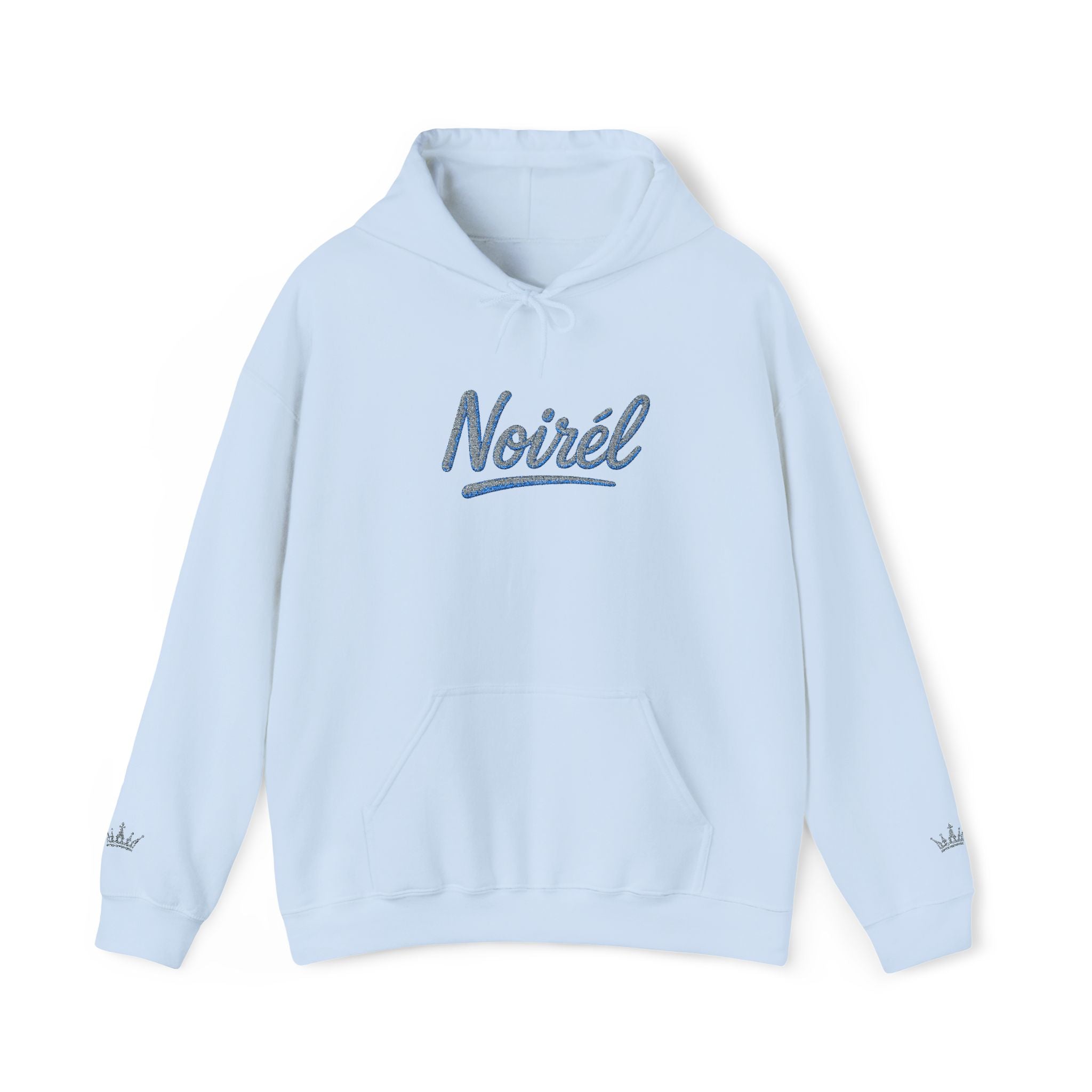 NOIRÉL Script Hoodie – Hellblau gesticktes Logo