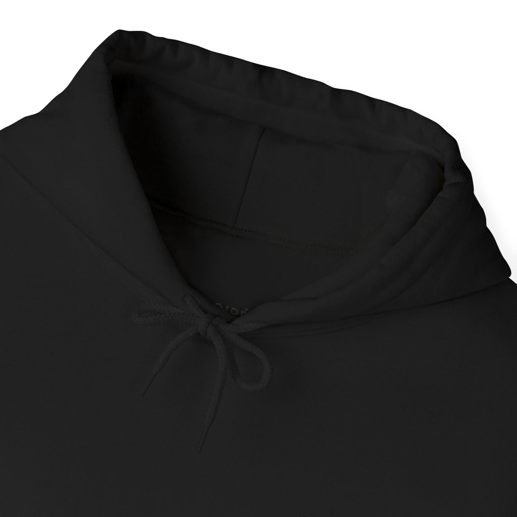 NOIRÉL Script Hoodie – Schwarz gesticktes Logo