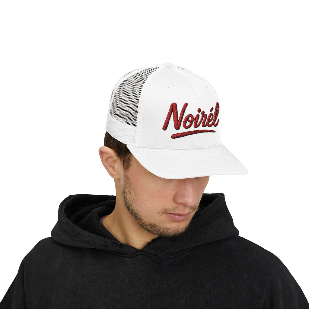NOIRÉL Trucker Cap – Red Script