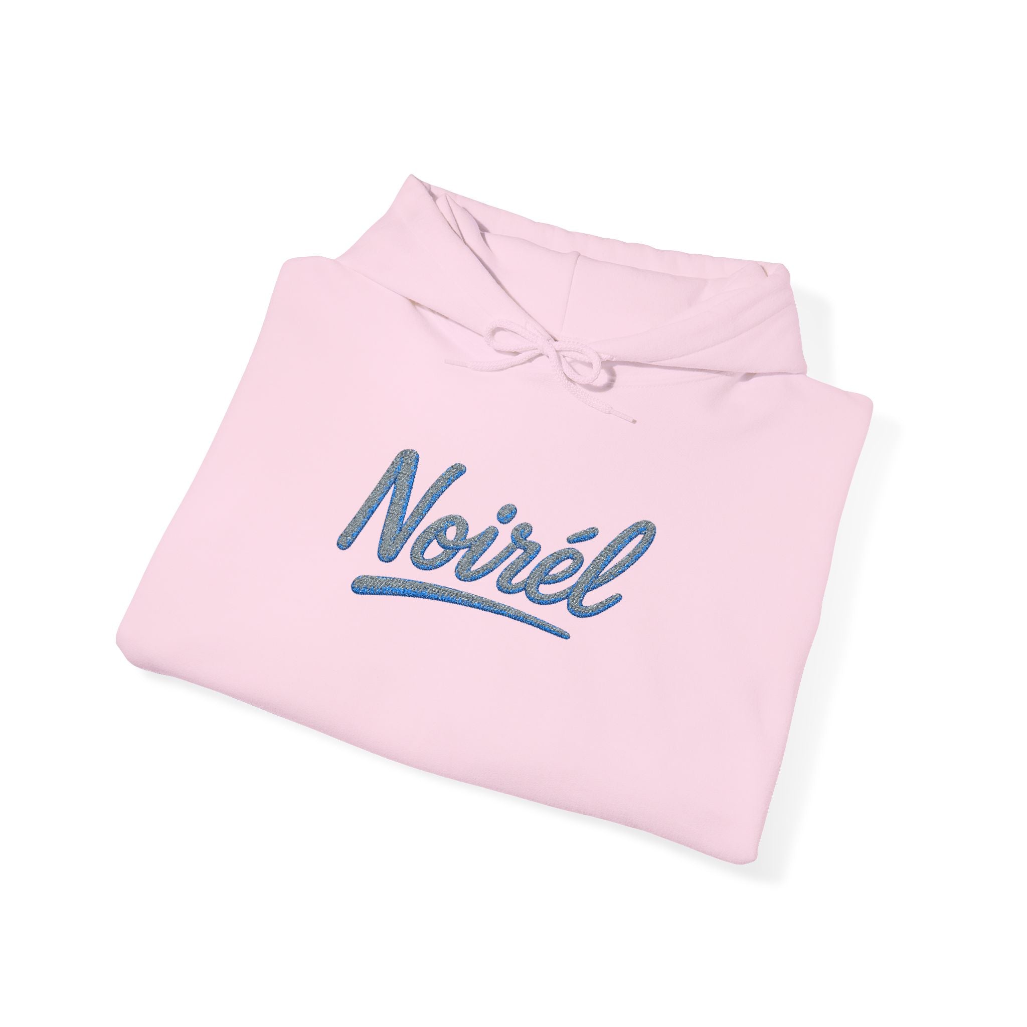 NOIRÉL Script Hoodie – Hellblau gesticktes Logo